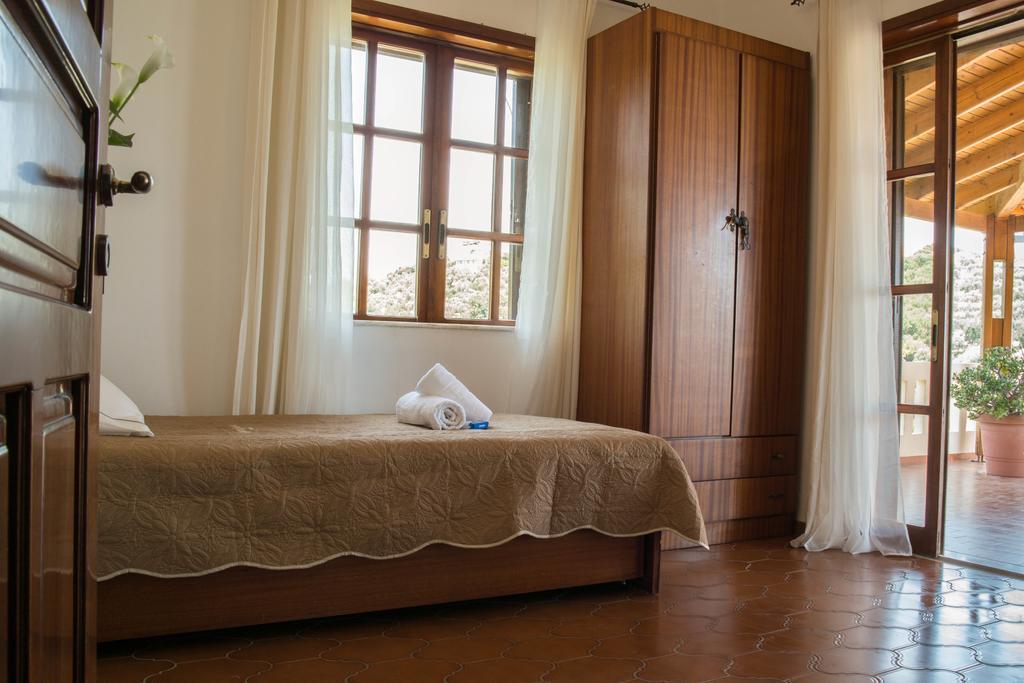 Alexandra Villa Stalós Exterior foto