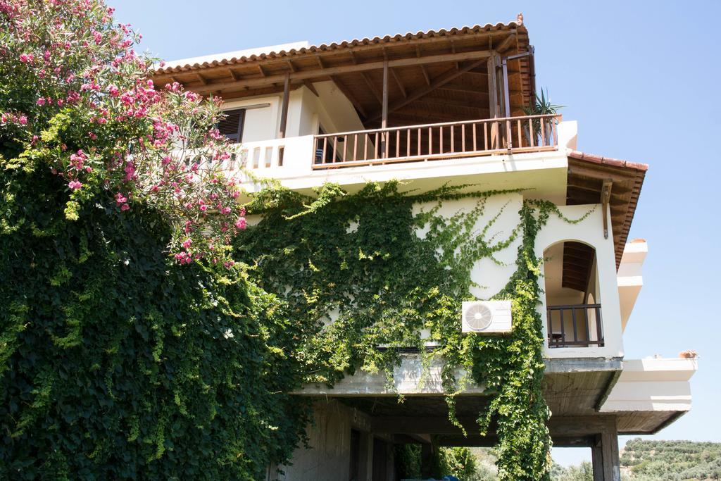 Alexandra Villa Stalós Exterior foto